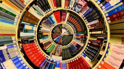 Biblioteca Electrónica Ebook · Imagen gratis en Pixabay
